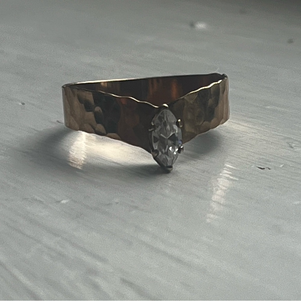 Elegant Gold Ring with Clear Stone